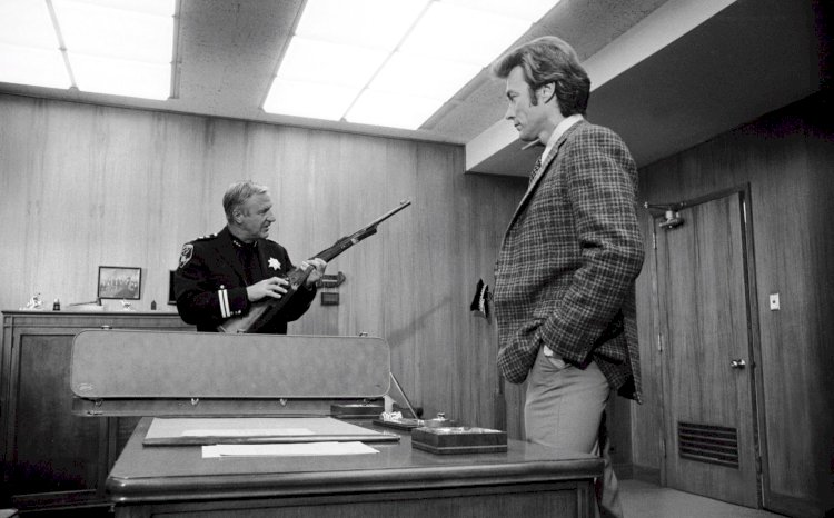 Don Siegel’in “Dirty Harry” (1971) Filmi Üzerine