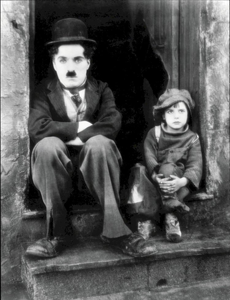 Charlie Chaplin’in “The Kid” (1921) Filmi Üzerine