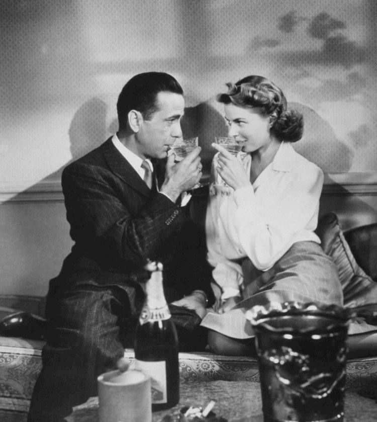 Michael Curtiz’in “Casablanca” (1942) Filmi Üzerine