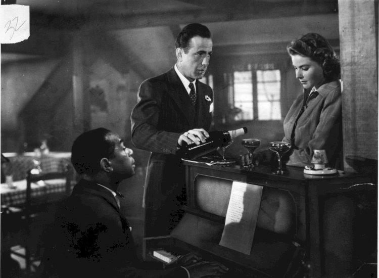 Michael Curtiz’in “Casablanca” (1942) Filmi Üzerine